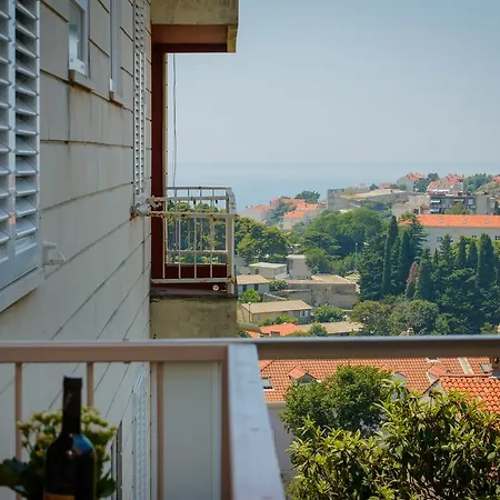 Comfortable Bukvic Appartement