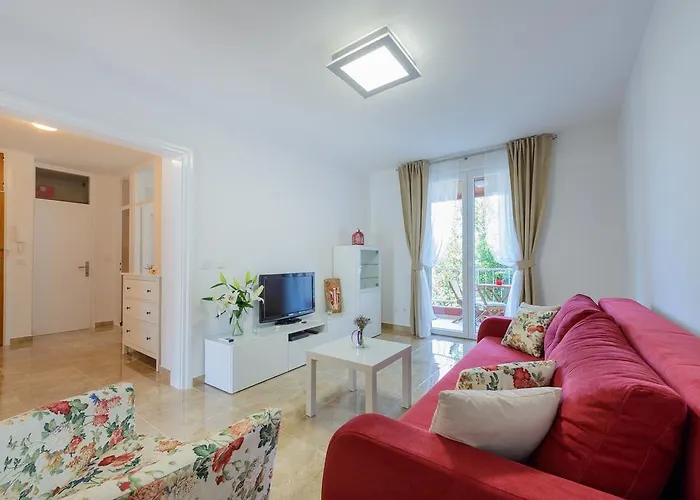 Comfortable Bukvic Apartamento *